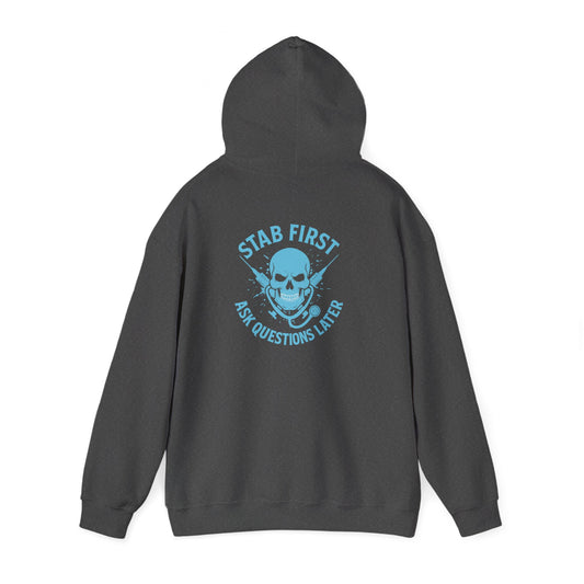 Skull & Crossbones Hooded Sweatshirt - Casual Comfort for Adventure Lovers, Perfect Gift for Halloween, Birthdays, Everyday Wear, Cozy Style